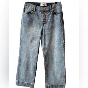 Cabi 6 Light Wash Palm Beach Crop Blue Button-Fly Jeans Cabincore